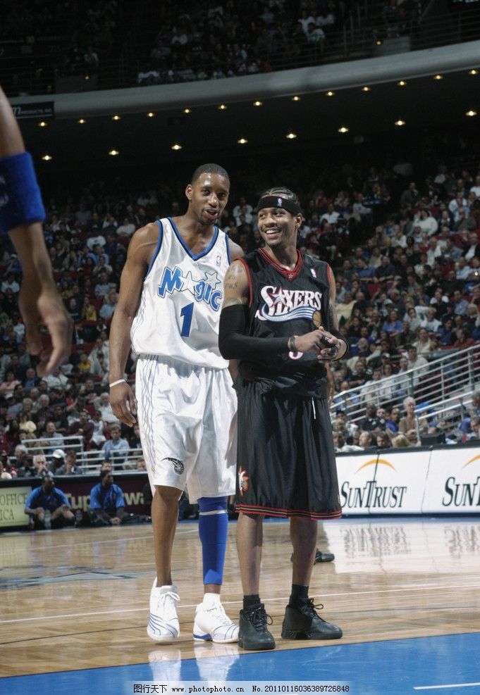 一个看似 一个看似